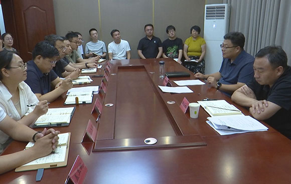 县长胡万程围绕深入贯彻中央八项规定精神学习教育讲授专题党课